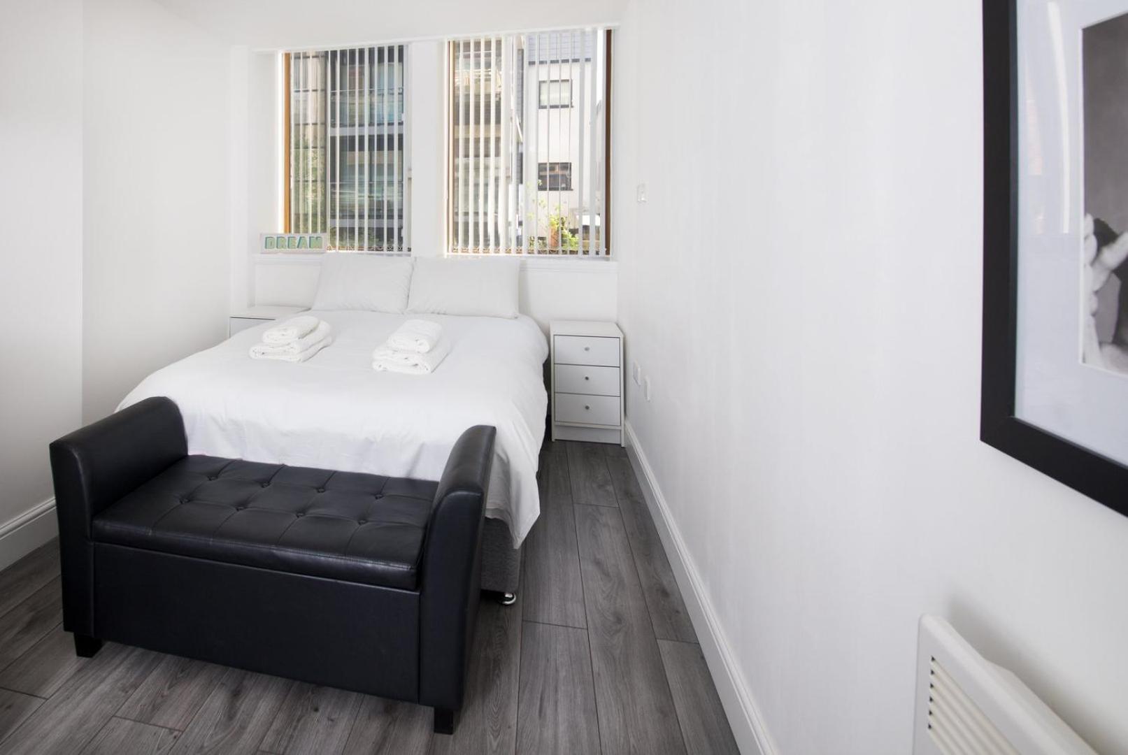 Guestready - Monochromatic Retreat Lejlighed Liverpool Eksteriør billede